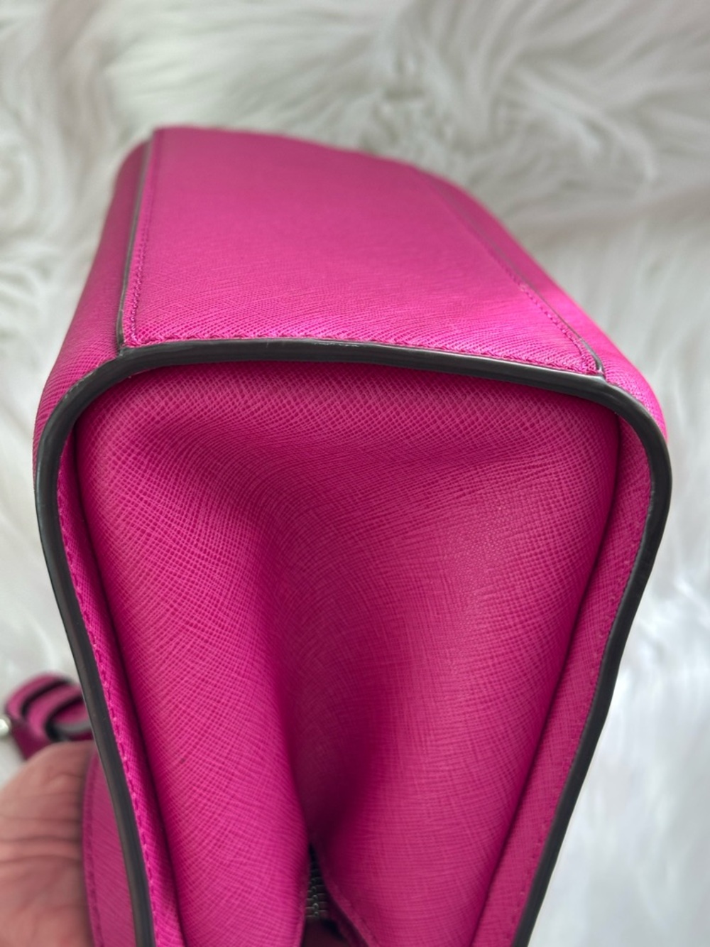 EUC MICHAEL KORS Hot Pink Saffiano Crossbody Bag - Picture 5 of 12